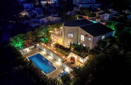 La Sabatera Villa | VILLA SERENE, Moraira 4 ensuite bedrooms, walking distance to shops, restaurants