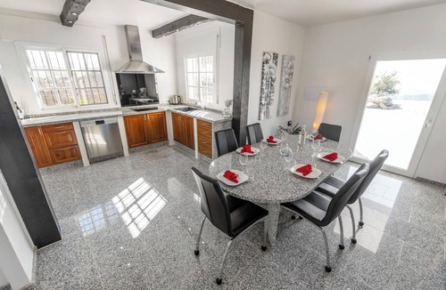 Canillas de Albaida House | Villa with panoramic views of the Mediterranean Sea in the mountains near.