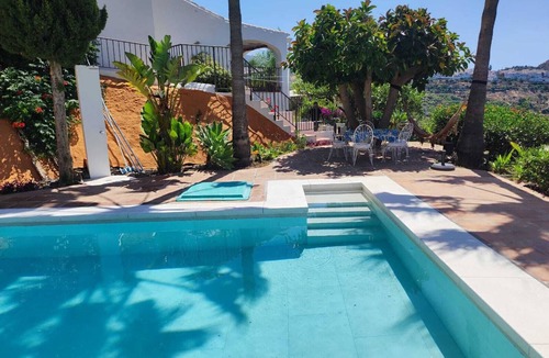 Frigiliana Villa | Villa with pool near the mountains of Frigiliana and the beaches of Nerja