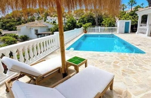 Benissa Coast Ski Chalet | Villa with private pool and sea views in La Fustera