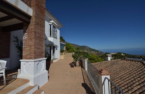 Mijas Pueblo Villa | Villa with stunning panoramic views to the sea, privacy and swimming pool