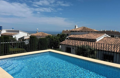 Monte Pego House | Villa with WLAN, 2 bedrooms, 2 bathrooms, 2 x air conditioning, private pool.