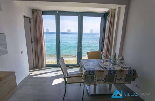 Playa Blanca Apartment | Vista Maritima 1C - Beachfront life by Villas Now