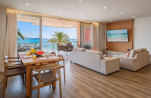 Puerto de Pollensa Apartment | Vistamar II frontline sea Apt. in a prime location in Puerto Pollensa