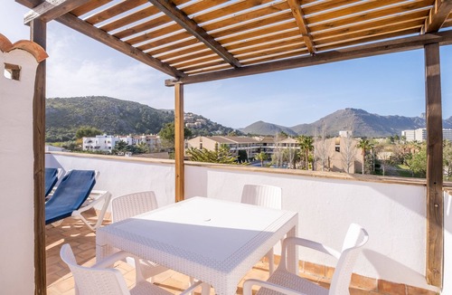 Urbanitzacio Gotmar Apartment | Well Furnished Apartment with Private Roof Terrace and Pool