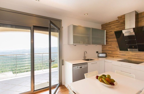 Santa Cristina de Aro House | Wonderful private villa for 8 guests with private pool, WIFI, A/C, TV and patio