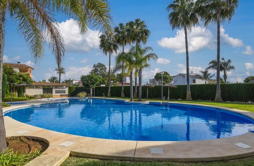 Platja de l'Arenal Apartment | Wonderful and comfortable apartment in Javea, Costa Blanca, Spain with communal pool for 4 persons