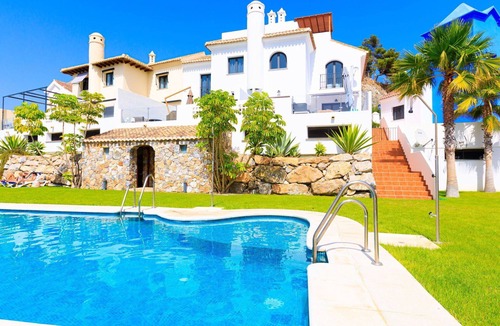 La Herradura House | Wonderful villa for 6 guests with pool, A/C, WIFI, TV and terrace