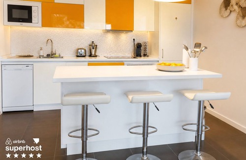 Villaverde Apartment | Yellow Jacuzzi®Vv