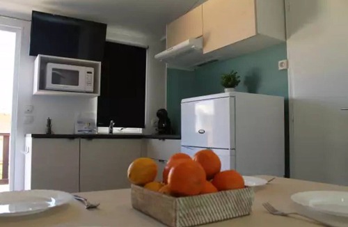 Malgrat de Mar House | ZEcamping 4 étoiles piscine mobil-home TV BBQ clim 22m2