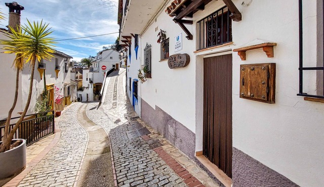 1 bedroom cozy home in Benalaureia
