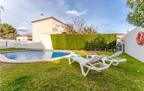 3 Bedroom Cozy Home In Miami Playa in Miami Platja