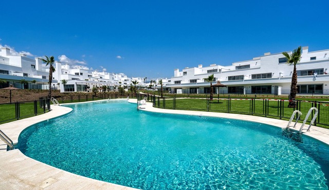 3024 Bright apartment with terrace and pool