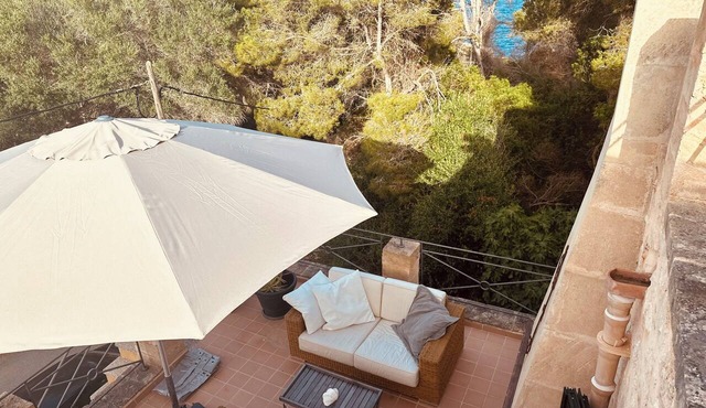 A dreamy Mediterranean retreat in the Mallorcan style, right on the beach & MB