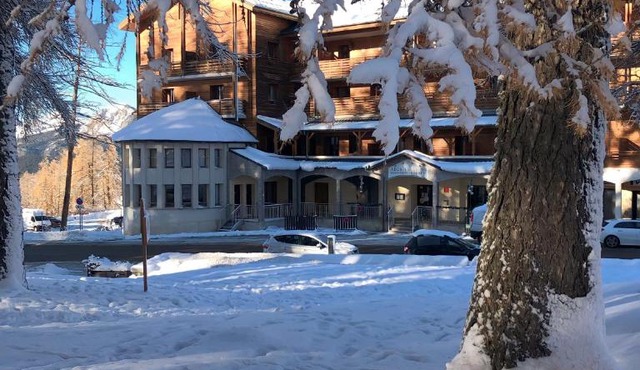 Adonis Valberg in Valberg