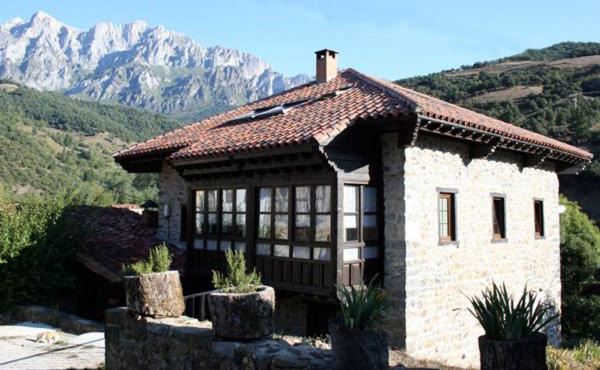 Albergue Turístico Valdebaró
