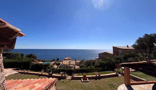 Anthéor Villa vue mer Panoramique Calme absolu in Saint-Raphaël