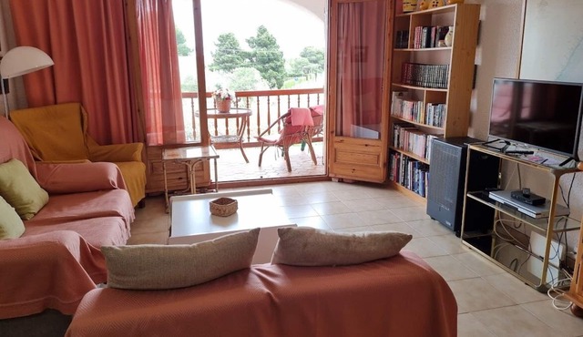 APART. SLEEPS 6 -SUPER FAST FREE WIFI - 200mts from Golden Beach. HUTTE-002428 in L'Ampolla