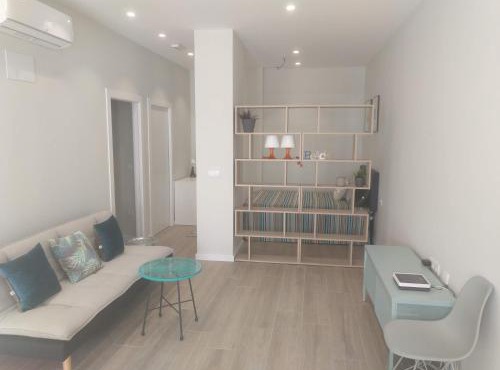 Apartamento moderno de 70 metros a 300 metros de la playa