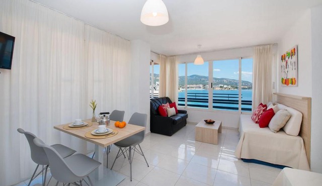 Apartamentos Calablanca