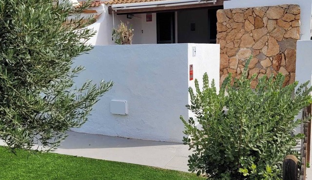 Apartment in Cap d'Artrutx. Just 2 minutes from the lighthouse!