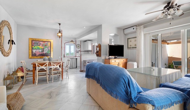 Apartment 'Magnificent Beachfront Flat' with Sea Views, Private Terrace and Wi-Fi