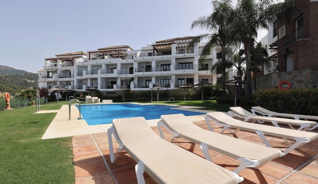 Apartment '2 Bed-rooms with A View' with Sea View, Wi-Fi and Air Conditioning