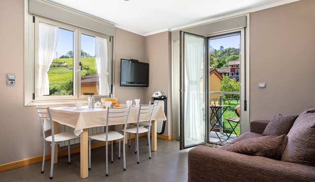 Apartment '2ºd Apartamento 4 Adultos' with Balcony and Wi-Fi