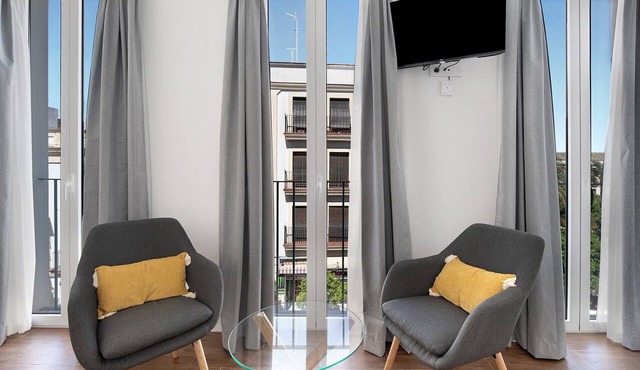 Apartment 'Casa Milano 2' with Balcony, Wi-Fi and Air Conditioning