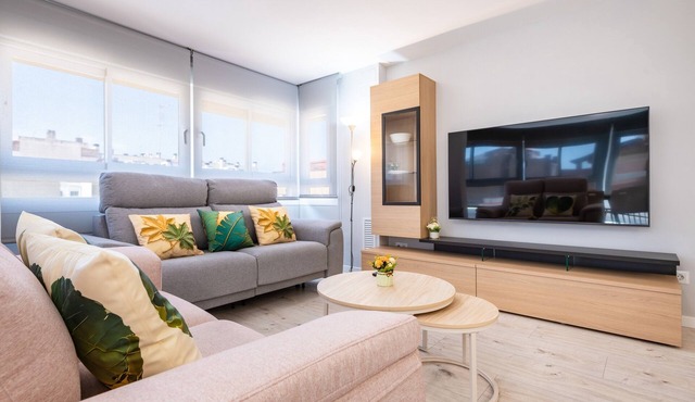 Apartment 'Golden Sky 3ª' with Shared Terrace, Wi-Fi and Air Conditioning
