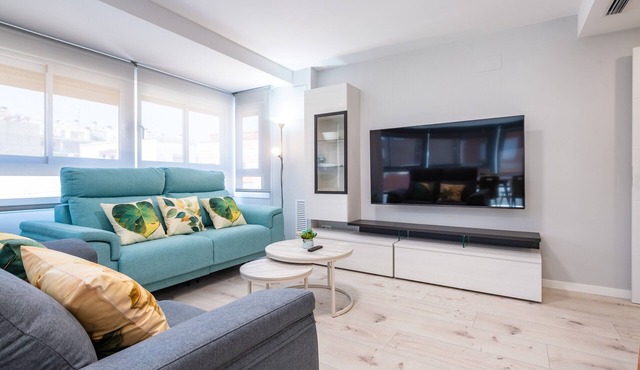 Apartment 'Golden Sky 2ª' with Shared Terrace, Wi-Fi and Air Conditioning