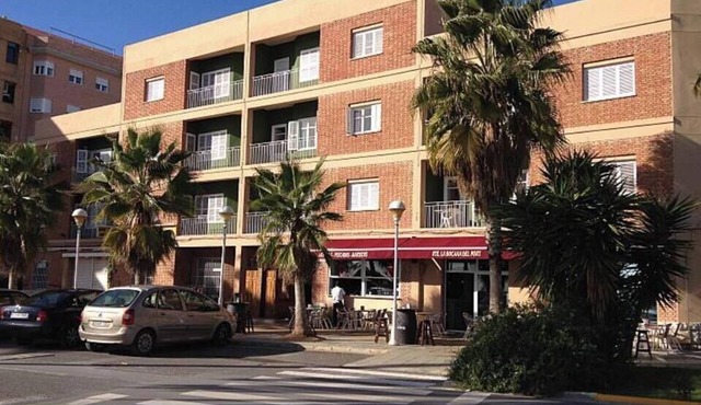 Apartment located in front of the fishing port of Benicarló.