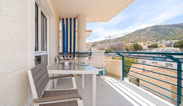 Apartment Sepulveda Atico with Mountain View, Terrace, Shared Pool & Wi-Fi