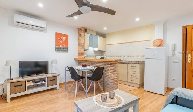 Apartment 'Tosca Mar 223' with Shared Pool, Wi-Fi and Air Conditioning