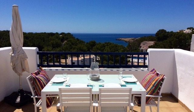 Authentic Mediterranean penthouse with sea view and private pool