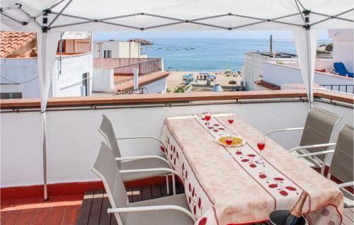 Awesome Apartment In Tossa De Mar With Wifi