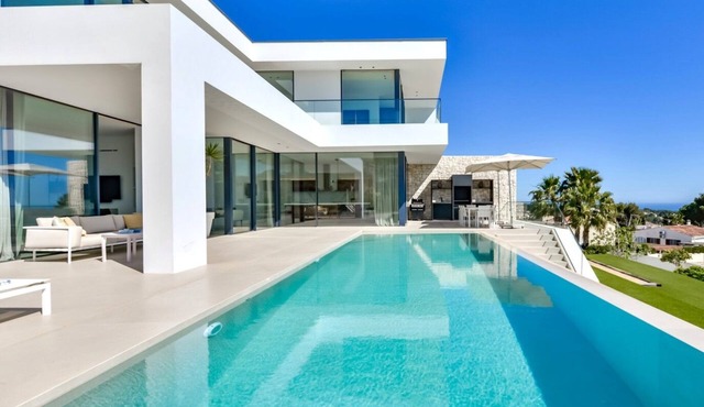 Baladrar Views - By Almarina Villas