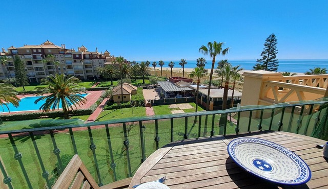 Beautiful apartment with SEA VIEWS