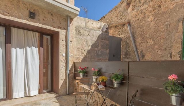 Beautiful private villa for 4 people with hot tub, A/C, WIFI, TV, terrace and panoramic view