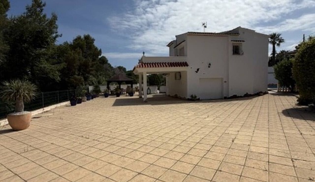 Benissa Villa with Pool