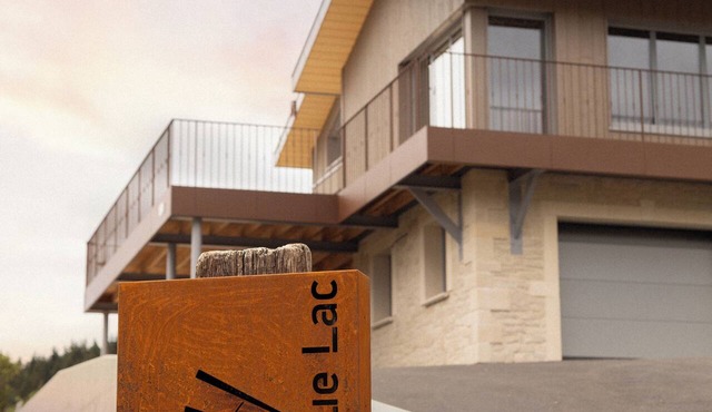 Between the Lake and the Jura, Luxury Home—Sleeps 6—View of Lake St. Point: Luxury and Cozy Comfort in Les Grangettes