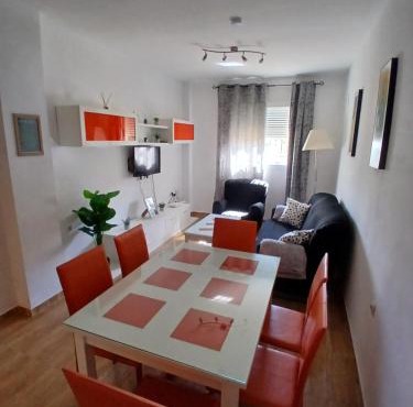 Bonito piso y acogedor de 2 habitaciones
