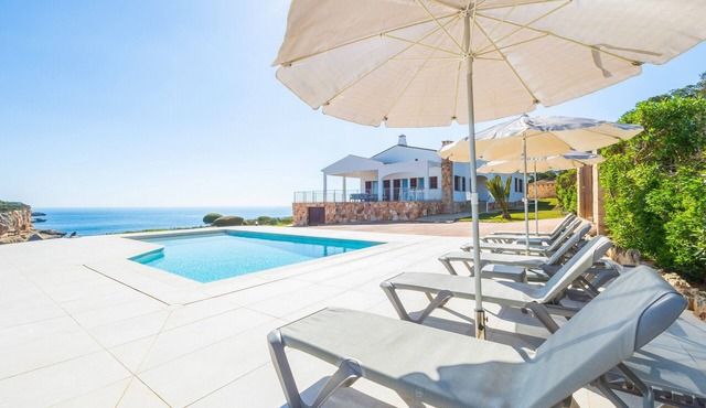 Can Ferrando House with Sea Views, Wi-Fi and Air Conditioning