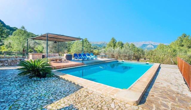 CAN GUILLO - Villa with private pool in Pollensa. Free WiFi