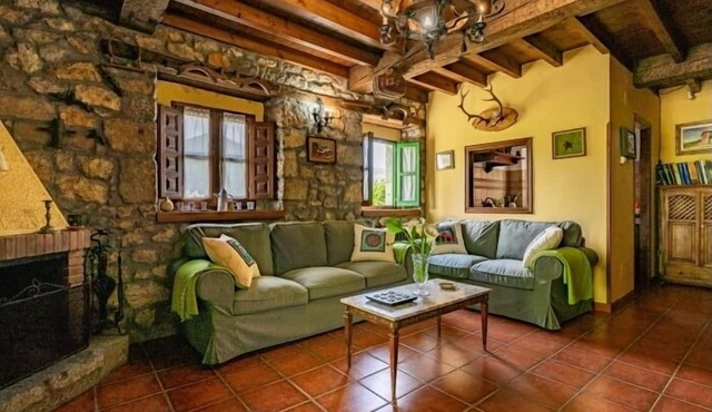 Casa Begoña - country house with mountain views near Ribadesella