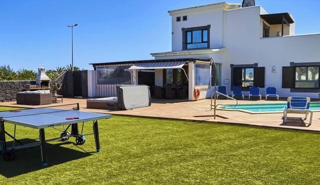 Casa Beluka - Outdoor Living by Villas Now