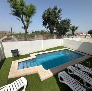 Casa con piscina a 10 min de Granada centro, Parking Gratis