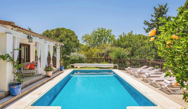 Casa Cumbre - Three Bedroom Villa, Sleeps 6