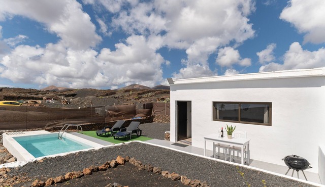 Casa Jonas Lanzarote – Private Pool, Complete Privacy, and Wi-Fi