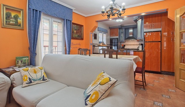 Casa La Cuadra I: ski slope access, mountain views & terrace